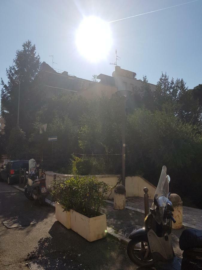Appartamento Luminoso Con Vista Su Villa Ada Roma Dış mekan fotoğraf